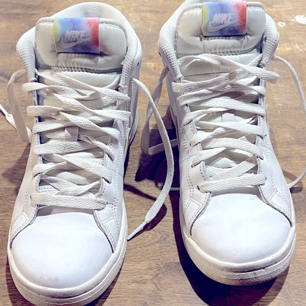 Nike Court Royale 2 Mid Women’s Sneaker - Picture 2 of 13